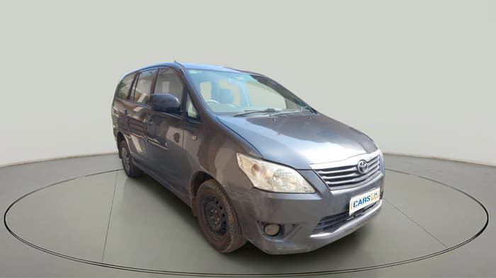 2013 Toyota Innova 2.5 G 8 STR, Diesel, Manual, 22,60,000 km, exterior