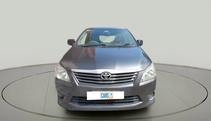 2013 Toyota Innova 2.5 G 8 STR, Diesel, Manual, 2,25,565 km, exterior