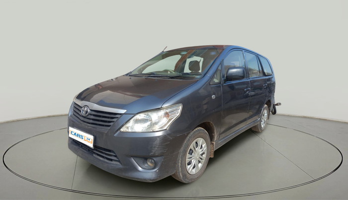 2013 Toyota Innova 2.5 G 8 STR, Diesel, Manual, 2,25,565 km, exterior
