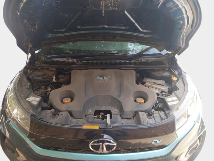 2022 Tata NEXON EV XM, Electric, Automatic, 65,732 km, exterior