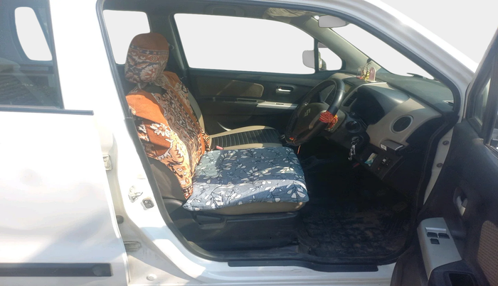 2015 Maruti Wagon R 1.0 LXI, Petrol, Manual, 1,24,457 km, interior