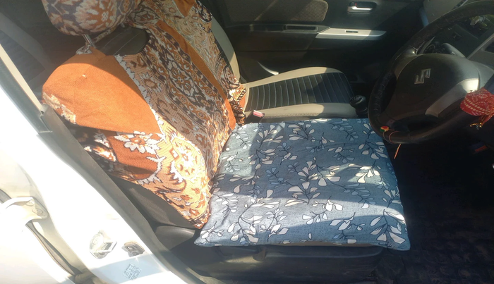 2015 Maruti Wagon R 1.0 LXI, Petrol, Manual, 1,24,457 km, interior