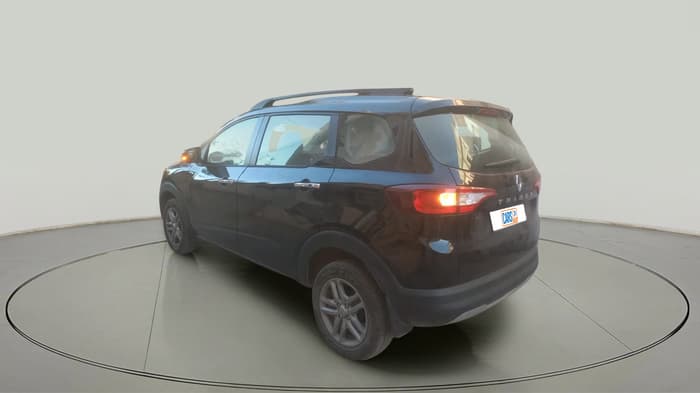 2024 Renault TRIBER RXZ, Petrol, Manual, 5,247 km, exterior
