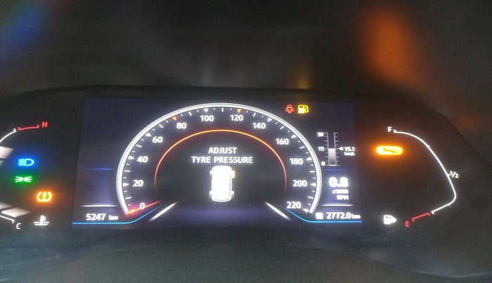 2024 Renault TRIBER RXZ, Petrol, Manual, 5,247 km, interior