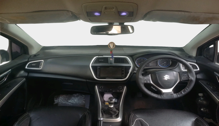 2015 Maruti S Cross ALPHA 1.6, Diesel, Manual, 1,66,375 km, interior