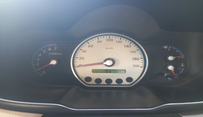 2010 Hyundai i10 MAGNA 1.1, Petrol, Manual, 99,764 km, interior