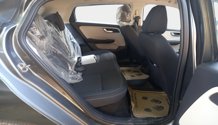 2022 Tata ALTROZ XZ PETROL, Petrol, Manual, 18,889 km, interior