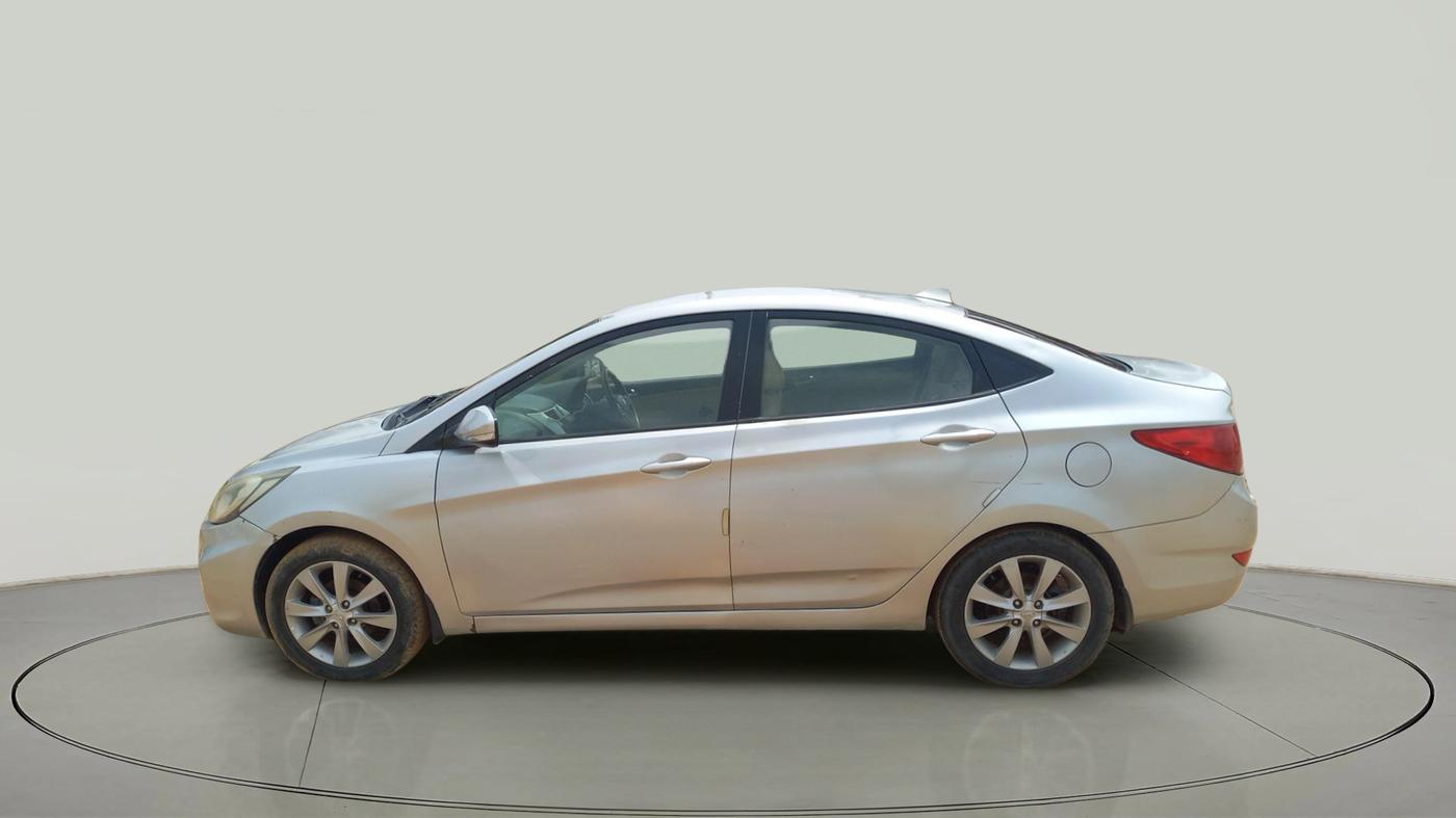 2013 Hyundai Verna FLUIDIC 1.6 CRDI SX, Diesel, Manual, 82,771 km, exterior