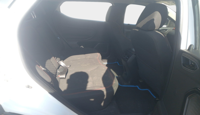 2023 Renault Kiger RXZ MT, Petrol, Manual, 11,540 km, interior