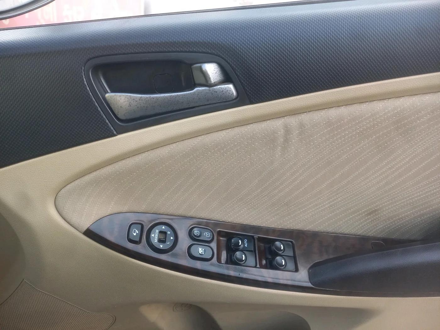2017 Hyundai Verna 1.6 CRDI SX, Diesel, Manual, 1,36,105 km, interior