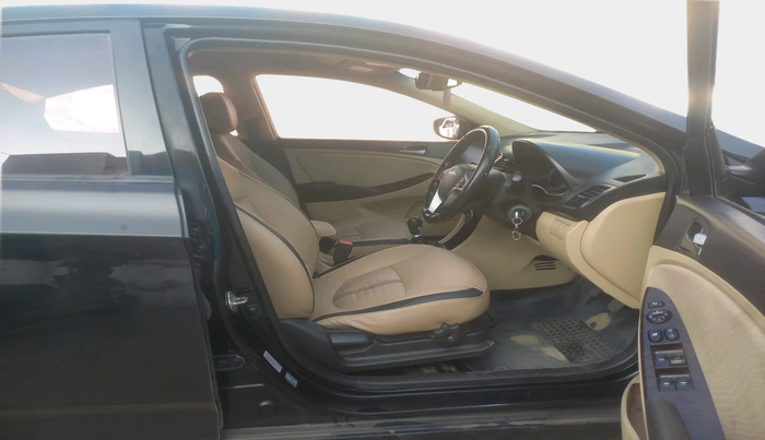 2017 Hyundai Verna 1.6 CRDI SX, Diesel, Manual, 1,36,105 km, interior