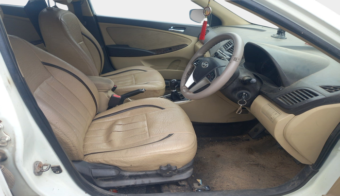 2011 Hyundai Verna FLUIDIC 1.6 CRDI EX, Diesel, Manual, 90,833 km, interior