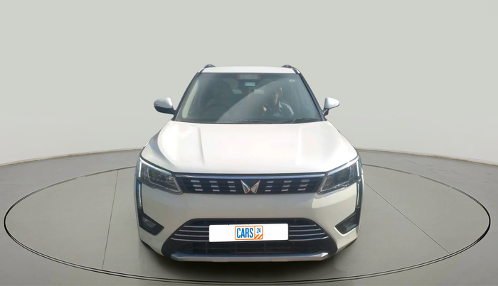 2022 Mahindra XUV300 W8 (O) 1.5 DIESEL, Diesel, Manual, 77,524 km, exterior