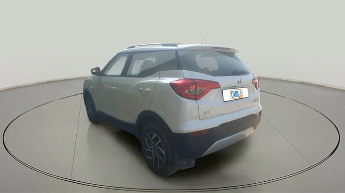 2022 Mahindra XUV300 W8 (O) 1.5 DIESEL, Diesel, Manual, 77,524 km, exterior