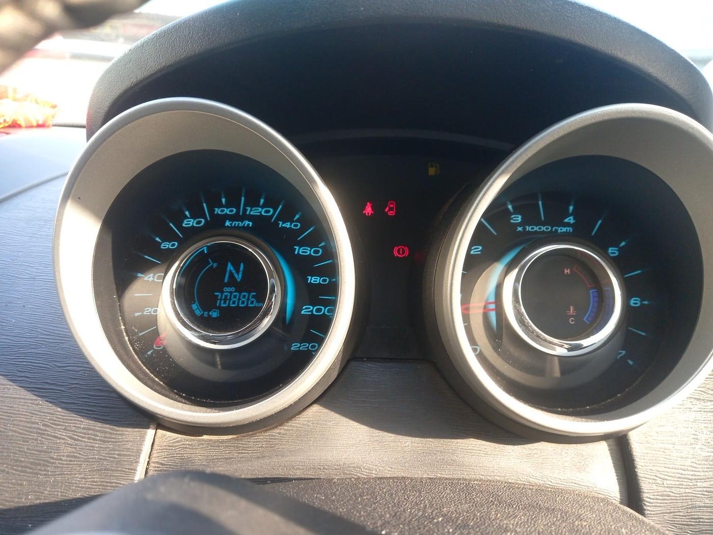 2016 Mahindra XUV500 W10 AT, Diesel, Automatic, 70,886 km, interior