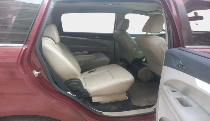2018 Mahindra MARAZZO M8 7 STR, Diesel, Manual, 78,285 km, interior