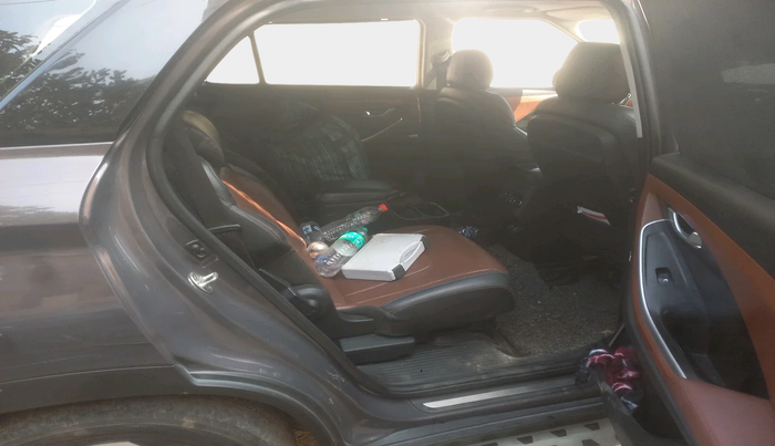 2021 Hyundai ALCAZAR PLATINUM(O) 6STR 1.5 AT, Diesel, Automatic, 1,36,053 km, interior