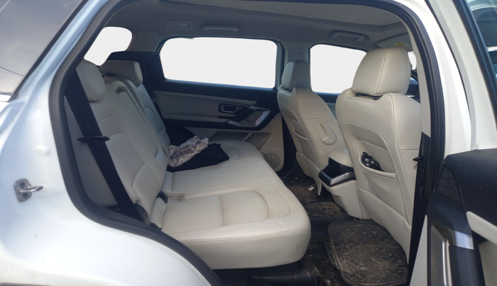 2021 Tata Safari XZ PLUS, Diesel, Manual, 1,05,126 km, interior