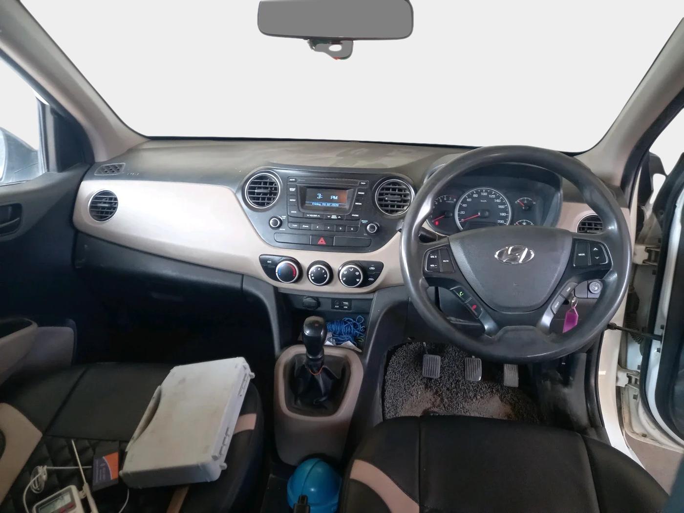 2019 Hyundai Grand i10 MAGNA 1.2 KAPPA VTVT, CNG, Manual, 80,140 km, interior