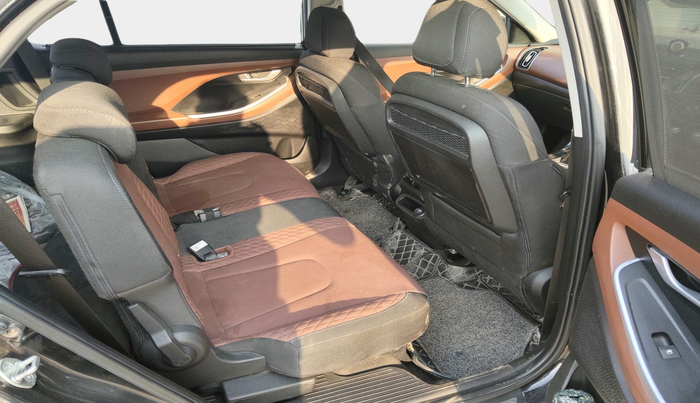 2023 Hyundai ALCAZAR PRESTIGE 1.5 MT 7STR, Diesel, Manual, 23,905 km, interior