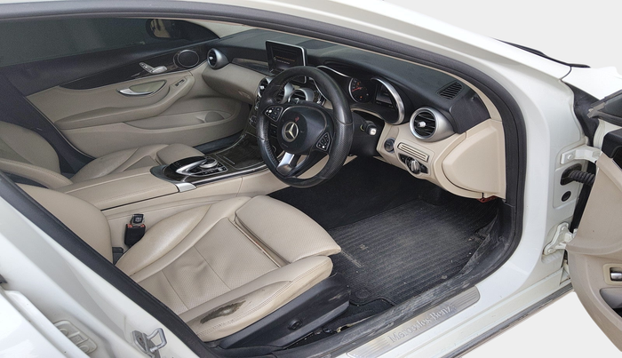 2015 Mercedes Benz C Class C 220 CDI AVANTGARDE, Diesel, Automatic, 1,16,207 km, interior
