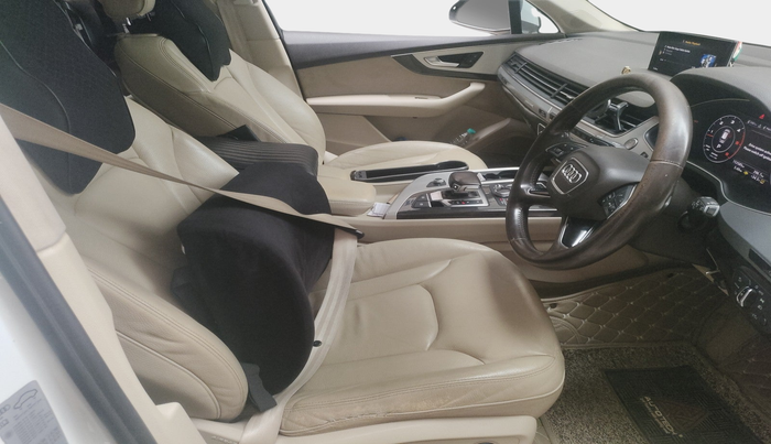 2018 Audi Q7 45 TDI QUATTRO PREMIUM PLUS, Diesel, Automatic, 1,53,587 km, interior