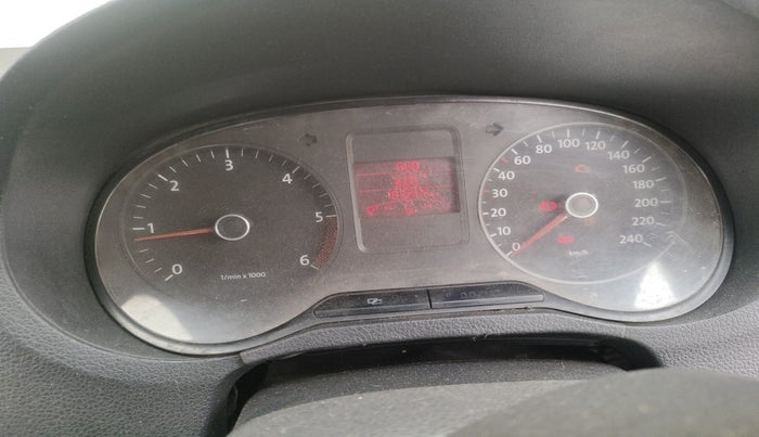 2013 Volkswagen Polo TRENDLINE 1.2L DIESEL, Diesel, Manual, 1,83,945 km, interior