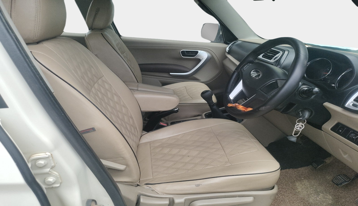 2015 Mahindra TUV300 T8, Diesel, Manual, 81,797 km, interior