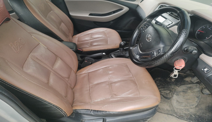 2019 Hyundai Elite i20 MAGNA PLUS 1.2, Petrol, Manual, 2,20,704 km, interior