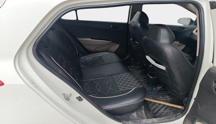 2018 Hyundai Grand i10 MAGNA 1.2 KAPPA VTVT, Petrol, Manual, 1,34,445 km, interior