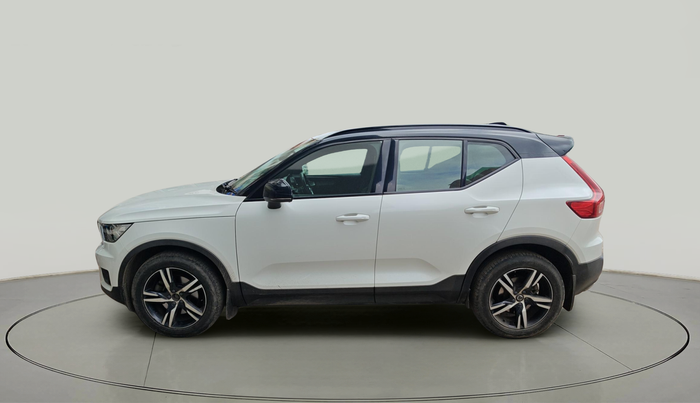 2020 Volvo XC 40 T4 R Design, Petrol, Automatic, 83,313 km, exterior