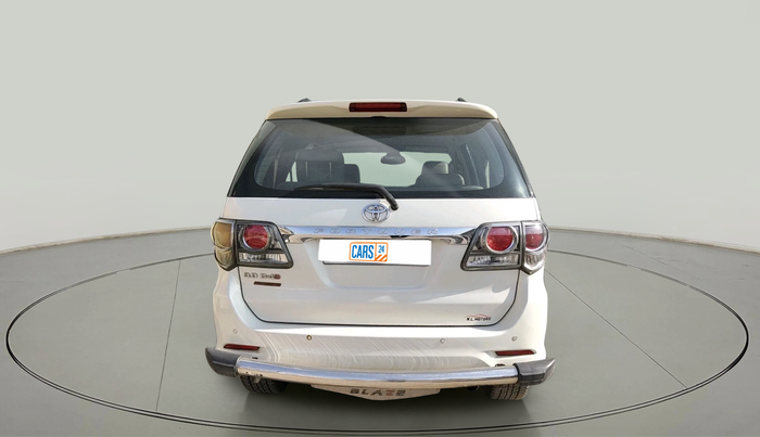 2013 Toyota Fortuner 3.0 4X2 AT, Diesel, Automatic, 2,26,988 km, exterior