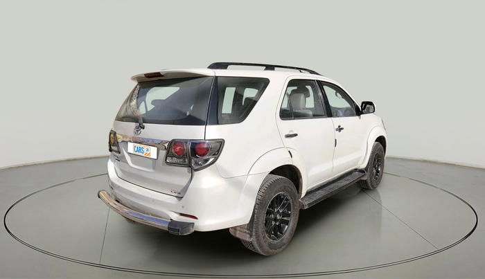 2013 Toyota Fortuner 3.0 4X2 AT, Diesel, Automatic, 2,26,988 km, exterior