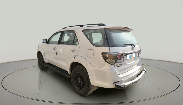 2013 Toyota Fortuner 3.0 4X2 AT, Diesel, Automatic, 2,26,988 km, exterior