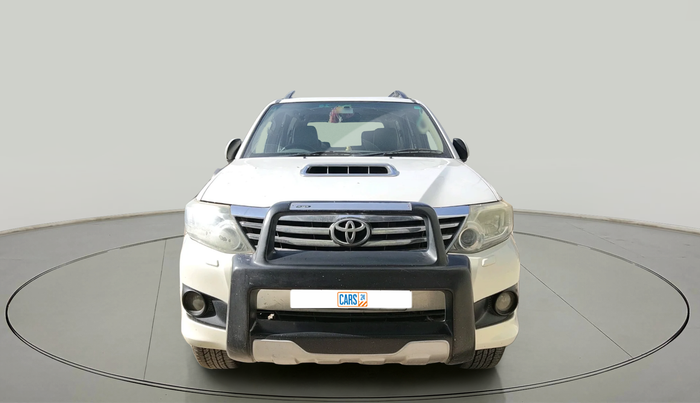 2013 Toyota Fortuner 3.0 4X2 AT, Diesel, Automatic, 2,26,988 km, exterior