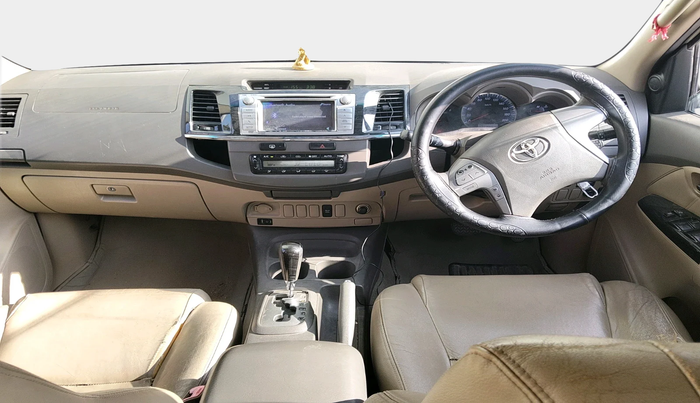 2013 Toyota Fortuner 3.0 4X2 AT, Diesel, Automatic, 2,26,988 km, interior