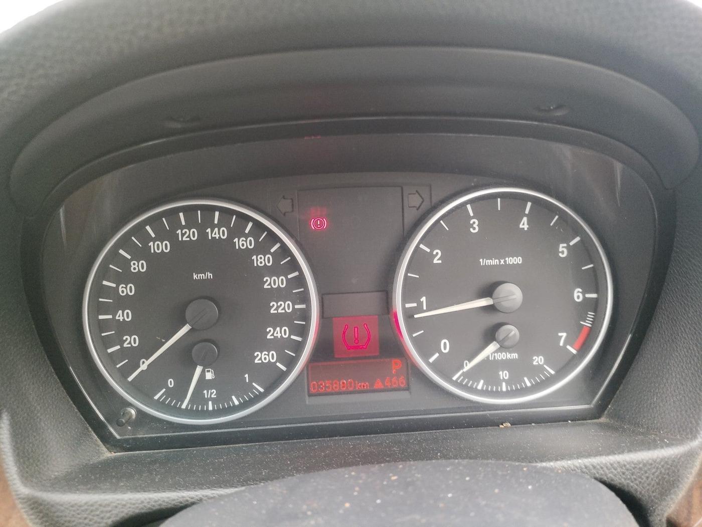 2007 BMW 3 Series 320I, Petrol, Automatic, 35,880 km, interior