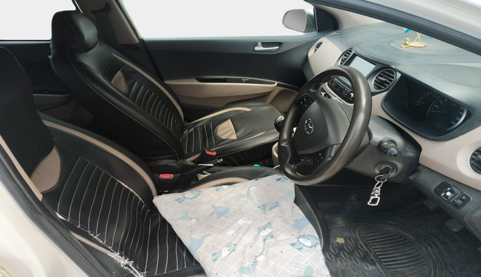 2018 Hyundai Grand i10 SPORTZ 1.2 KAPPA VTVT, Petrol, Manual, 1,24,188 km, interior