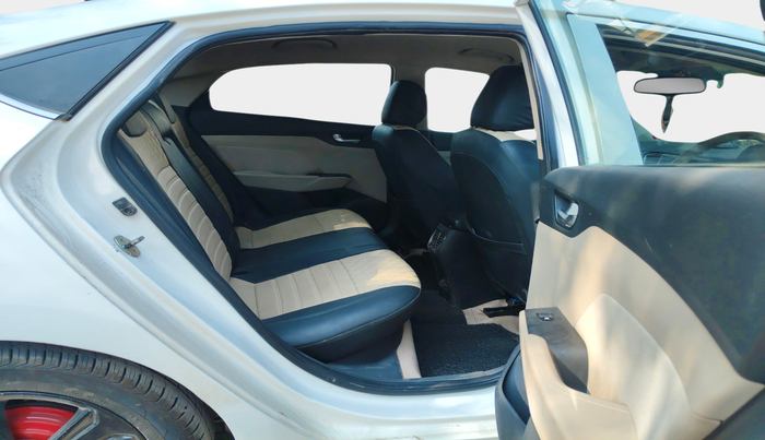 2018 Hyundai Verna 1.6 VTVT SX, Petrol, Manual, 59,569 km, interior