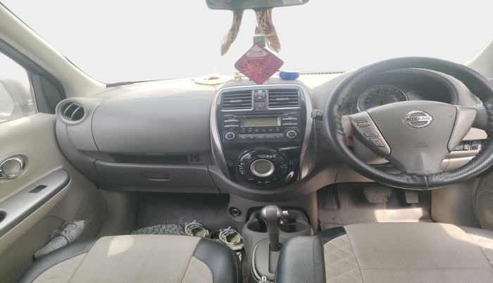 2016 Nissan Micra XV CVT, Petrol, Automatic, 67,004 km, interior