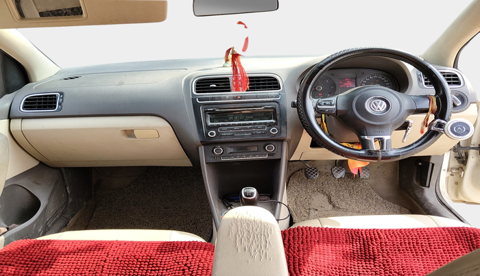 2012 Volkswagen Vento HIGHLINE DIESEL 1.6, Diesel, Manual, 1,00,308 km, interior