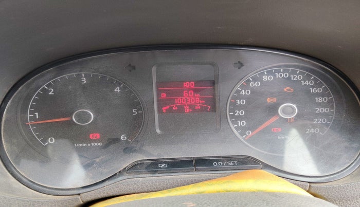 2012 Volkswagen Vento HIGHLINE DIESEL 1.6, Diesel, Manual, 1,00,308 km, interior