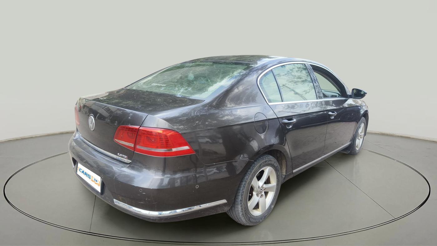 2012 Volkswagen Passat HIGHLINE DSG, Diesel, Automatic, 1,64,447 km, exterior