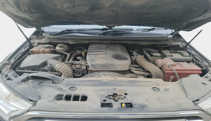 2018 Ford Endeavour TITANIUM 3.2 4X4 AT, Diesel, Automatic, 1,71,825 km, exterior