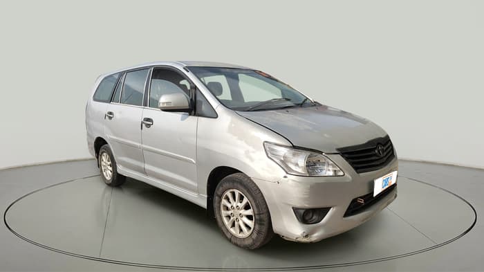 2012 Toyota Innova VX 2.5 8 STR, Diesel, Manual, 1,92,145 km, exterior