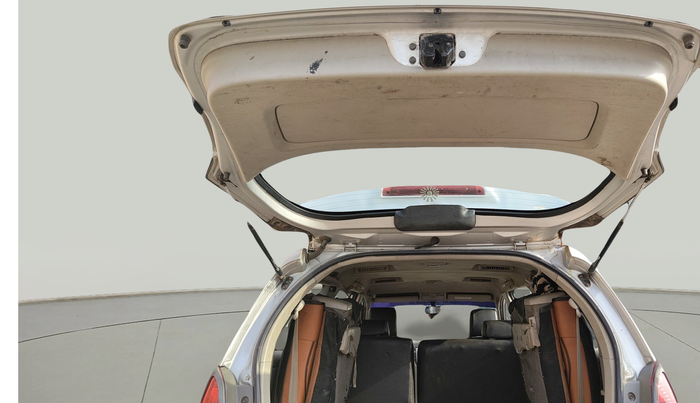 2012 Toyota Innova VX 2.5 8 STR, Diesel, Manual, 1,92,145 km, exterior