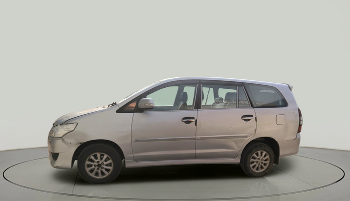 2012 Toyota Innova VX 2.5 8 STR, Diesel, Manual, 1,92,145 km, exterior