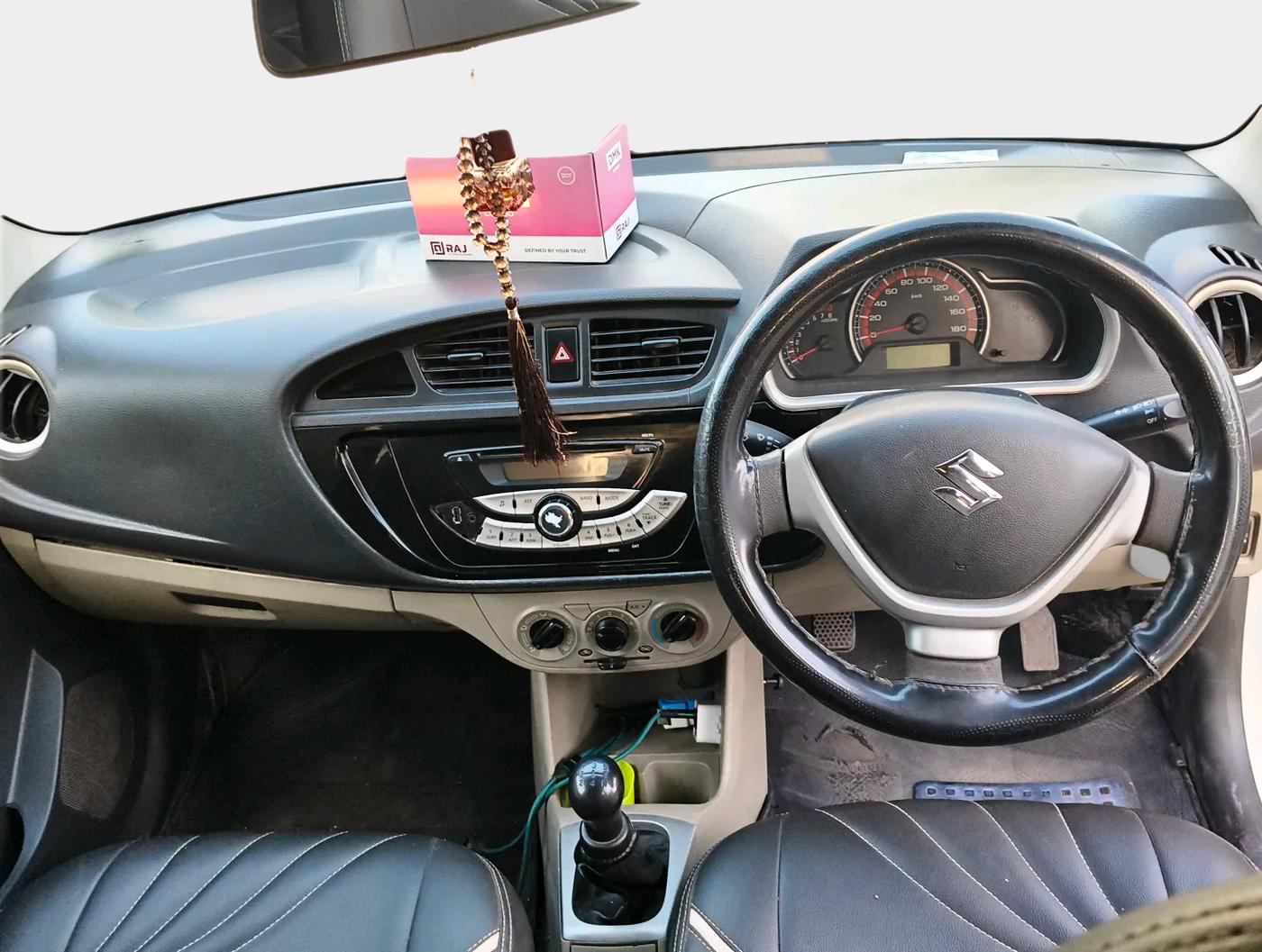 2017 Maruti Alto K10 VXI, Petrol, Manual, 1,11,813 km, interior