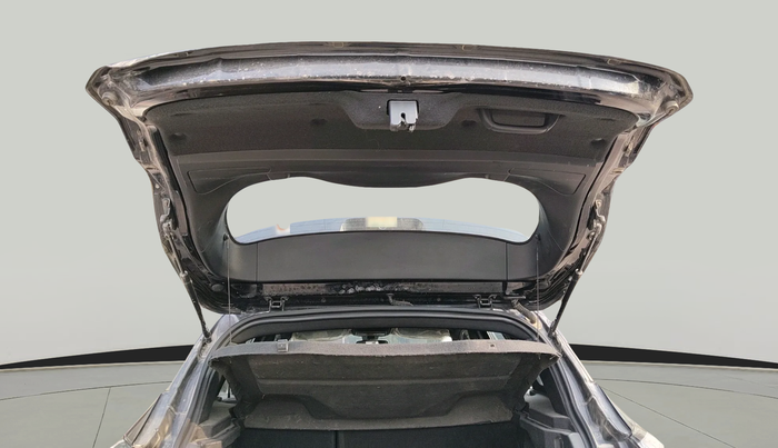 2022 Tata Harrier XZA PLUS 2.0L DARK EDITION, Diesel, Automatic, 1,06,397 km, exterior