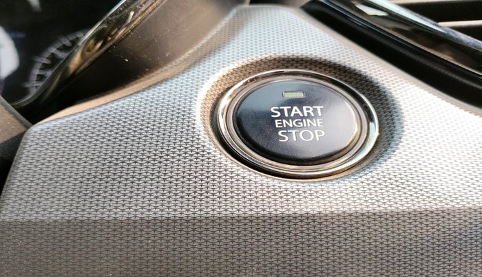 2022 Tata Harrier XZA PLUS 2.0L DARK EDITION, Diesel, Automatic, 1,06,397 km, interior